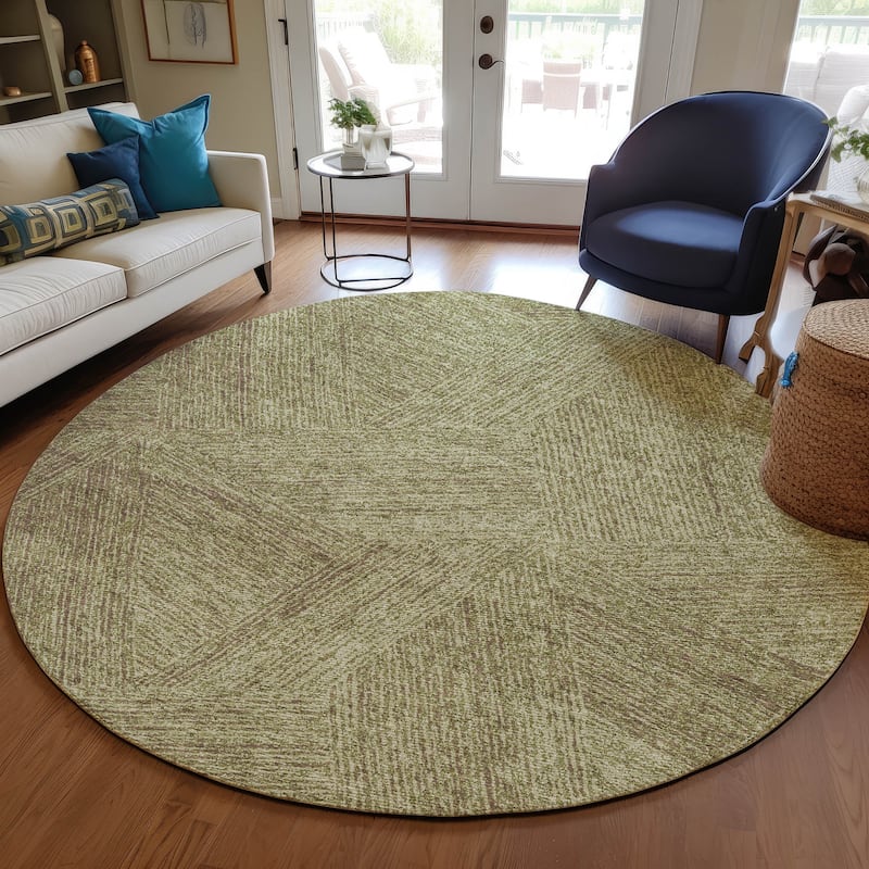 Machine Washable Indoor/ Outdoor Solid Geo Chantille Rug - Green - 8' x 8'