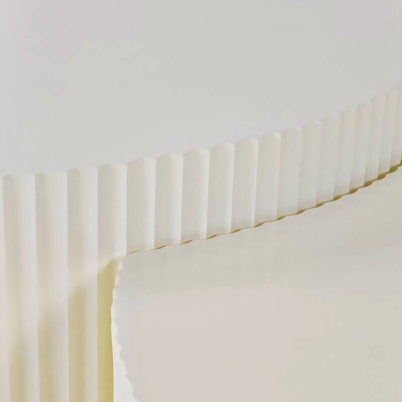 Vertical Stripe Design Nesting Coffee Table Set