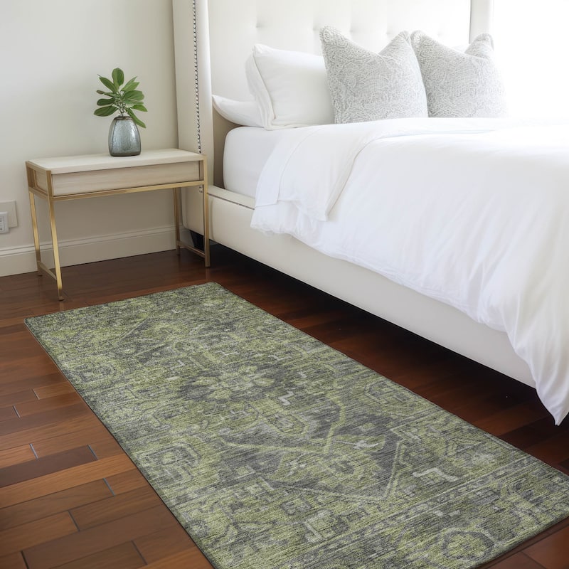 Machine Washable Indoor/ Outdoor Traditional Persian Chantille Rug - Green - 2'3" x 7'6"