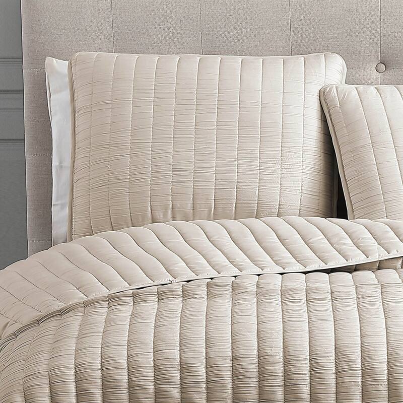 Riverbrook Home Moonstone 3 Piece Quilt Set