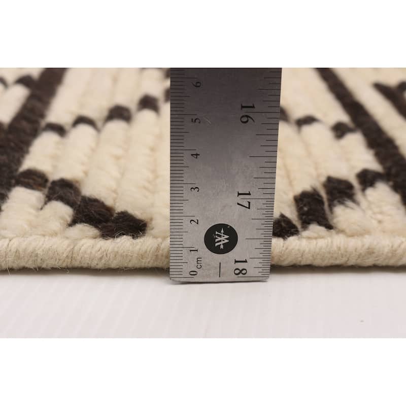 ECARPETGALLERY Hand-knotted Tangier Cream Wool Rug - 5'2 x 7'9