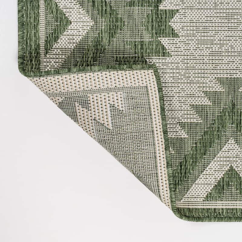 JONATHAN Y Aimee Geometric Moroccan Diamond Black/Cream Indoor/Outdoor Area Rug