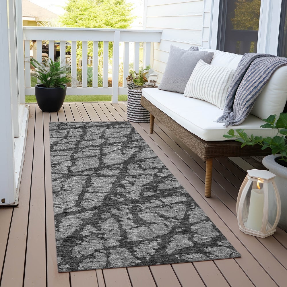 Machine Washable Indoor/ Outdoor Abstract Contemporary Chantille Rug