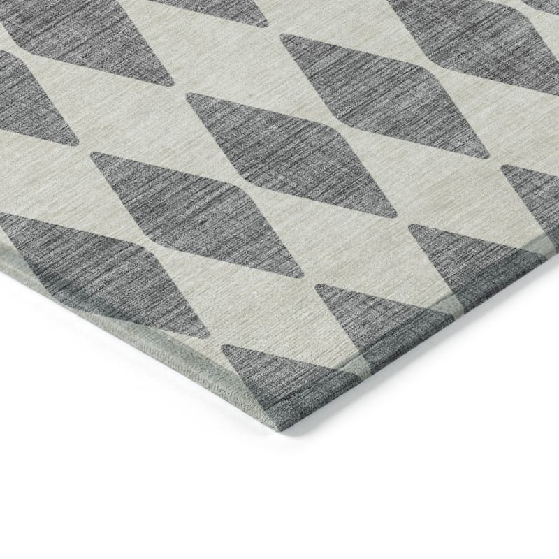 HomeRoots Geometric Transitional Rectangle Outdoor Rug