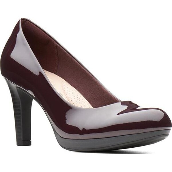 clarks patent pumps