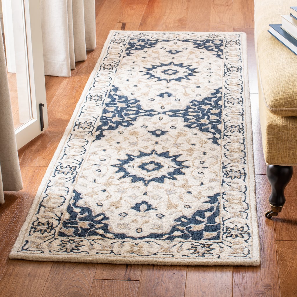 SAFAVIEH Handmade Micro-Loop Dashurie Transitional Medallion Wool Rug-