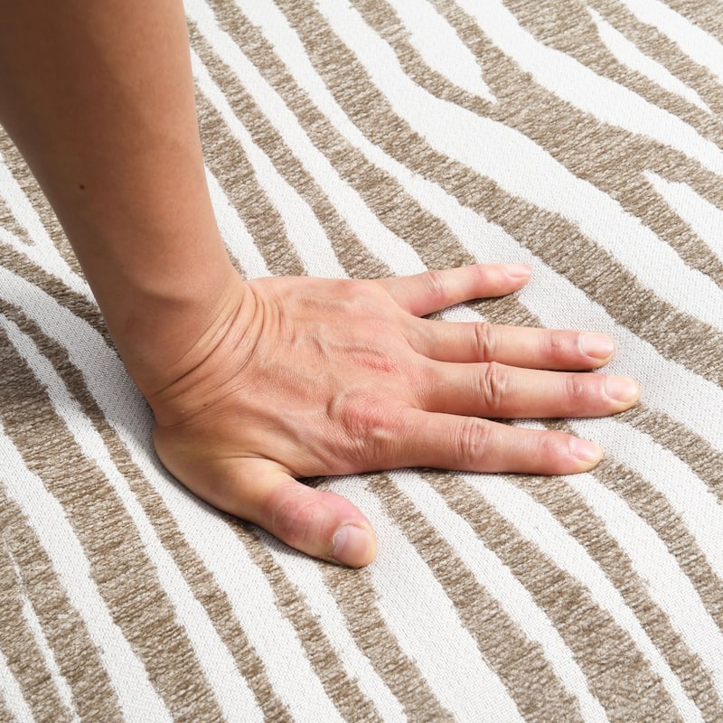 Furniture of America Orynt Modern Zebra Upholstered Accent Chair