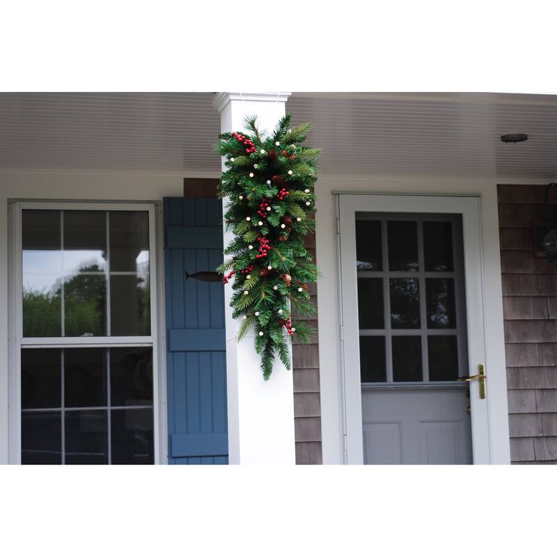 Traditional Woodland Berry B/O Teardrop Warm White & Multi LED Lights