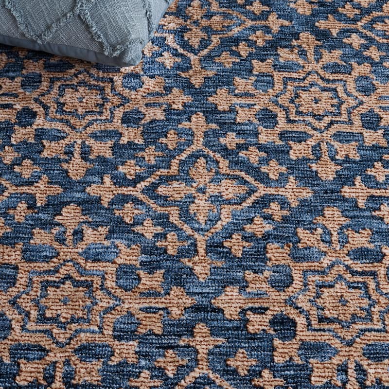 SAFAVIEH Audrey Handmade Danai Rug