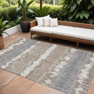HomeRoots Striped Transitional Rectangle Outdoor Rug