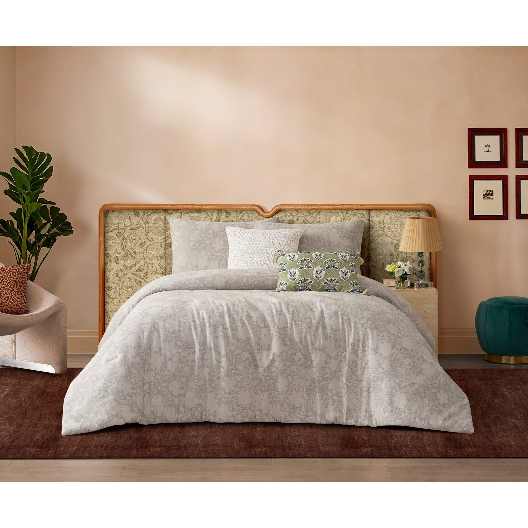 Kiana 5 Piece Reversible Cotton Floral Jacquard Comforter Set with Throw Pillows