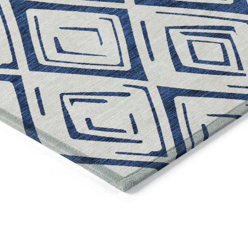 Machine Washable Indoor/ Outdoor Chantille Ombre Diamonds Rug