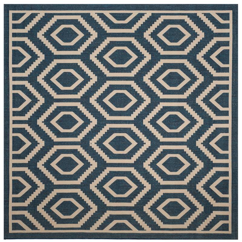 SAFAVIEH Courtyard Carolee Indoor/ Outdoor Patio Backyard Rug