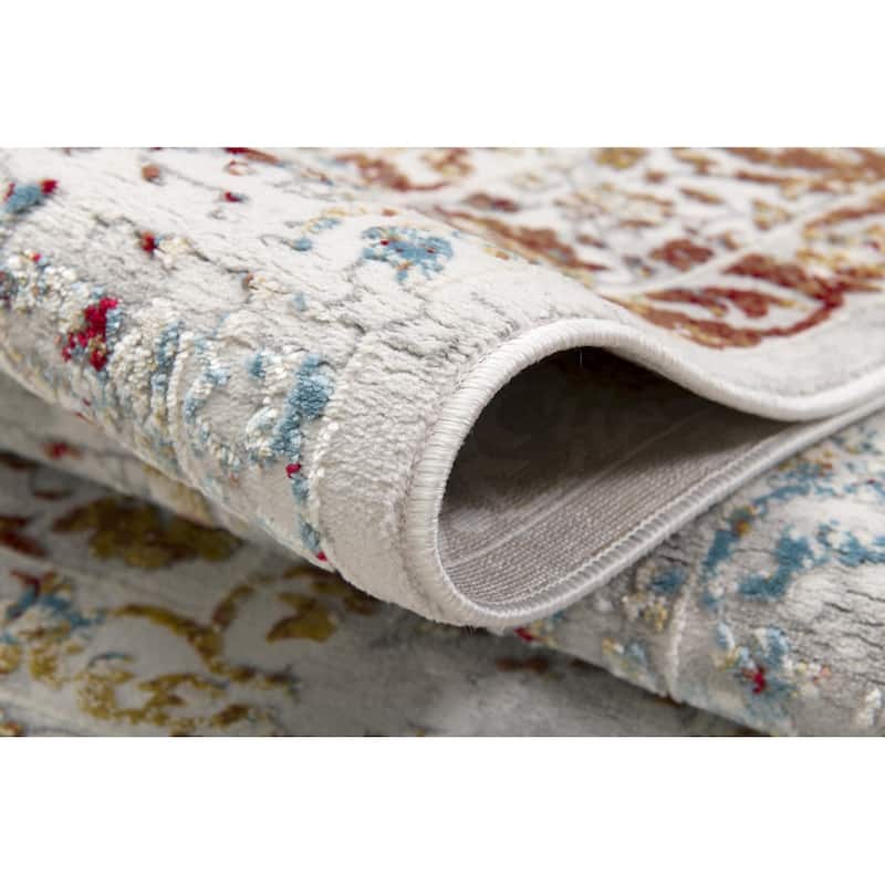 HomeRoots 3' X 5' Gray And Beige Distressed Ornate Area Rug