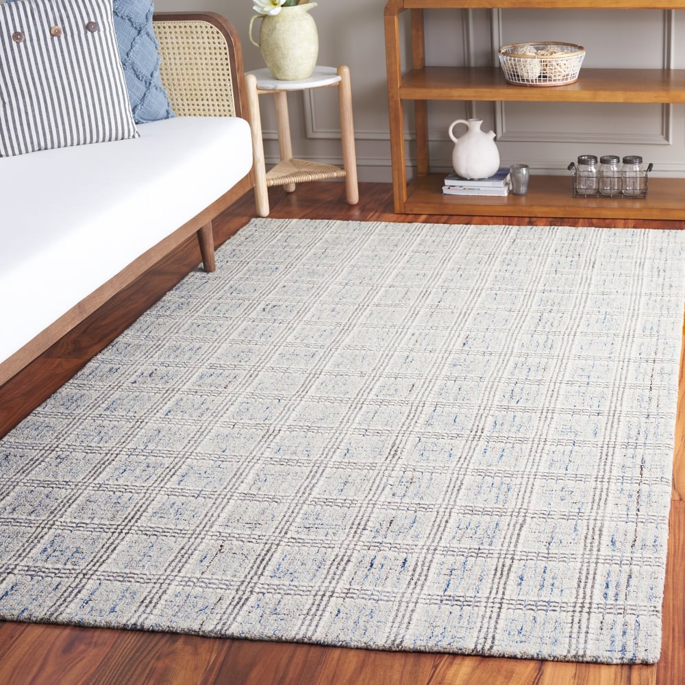 SAFAVIEH Handmade Ebony Judit Modern & Contemporary Wool Rug