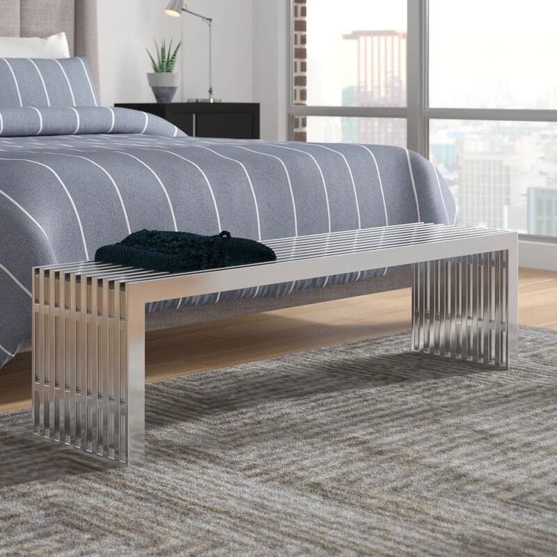 Nove Large
