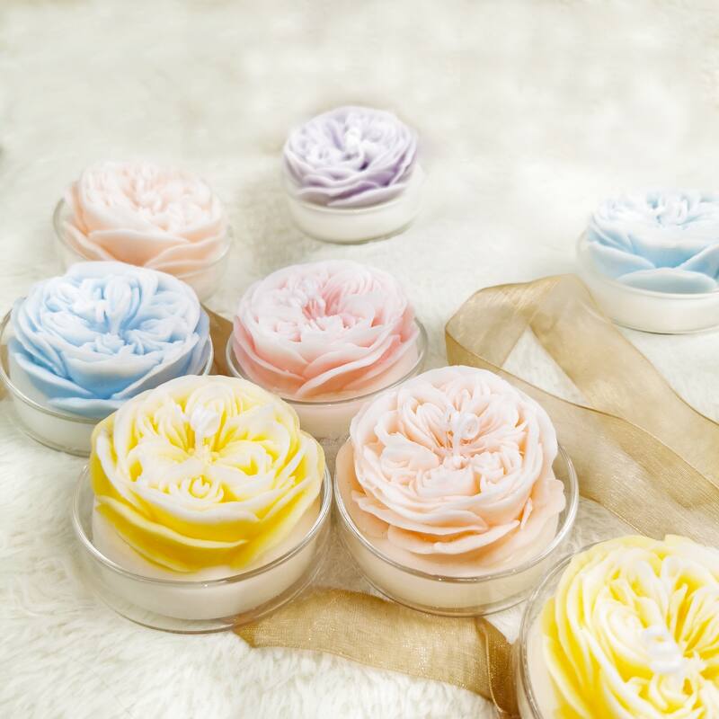 Austin Rose Scented Candle with Glass Base
