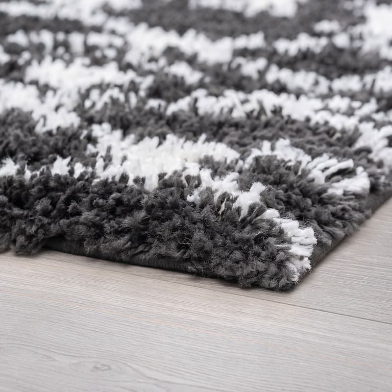 Joy Shag Mediterranean Geometric Indoor Area Rug
