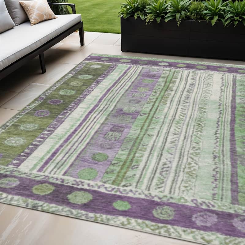 HomeRoots Striped Transitional Rectangle Outdoor Rug - 5' X 8'