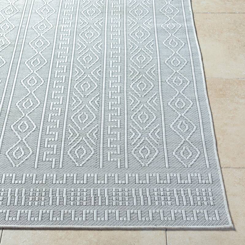 Livabliss Terrace Transitional Moroccan Area Rug