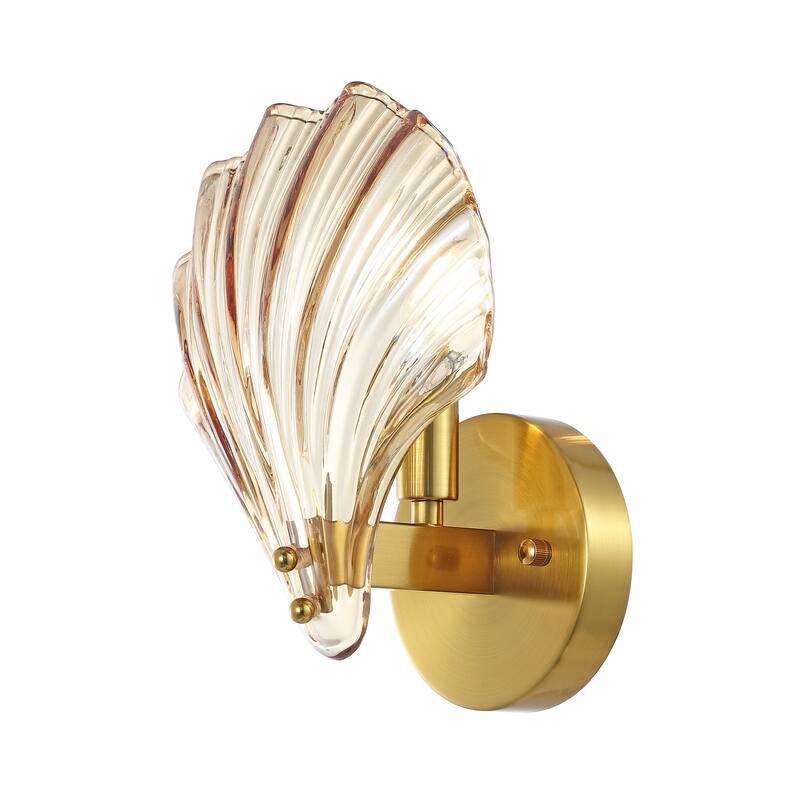 SAFAVIEH Lighting Sirena 5-inch Shell Wall Sconce with Bulbs (Set of 2) - 8 in. W x 5.5 in. D x 9.5 in. H