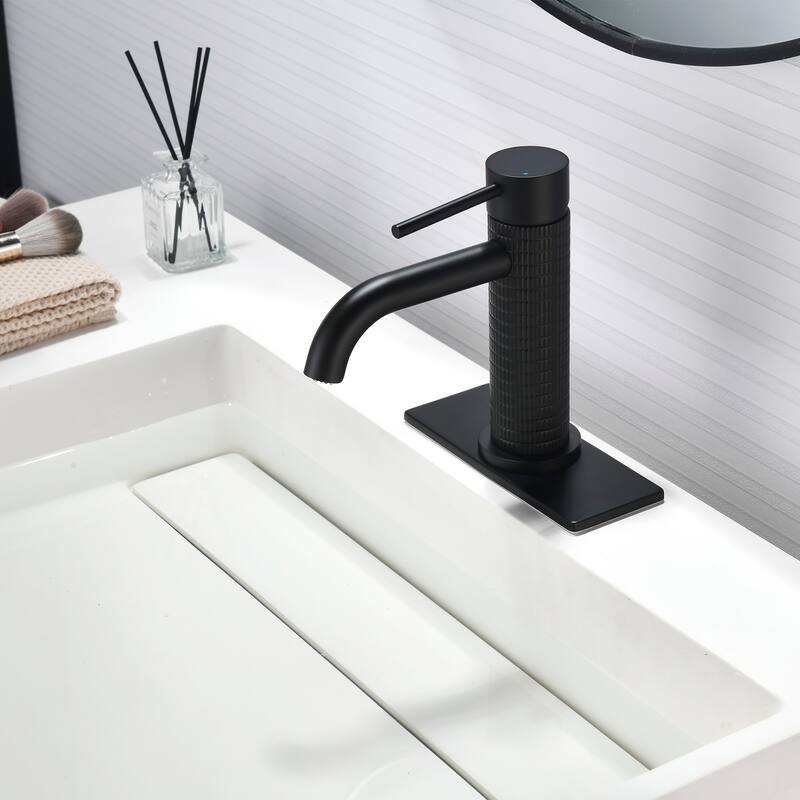 6.4"H Solid Brass Single-handle Bathroom Sink Faucet