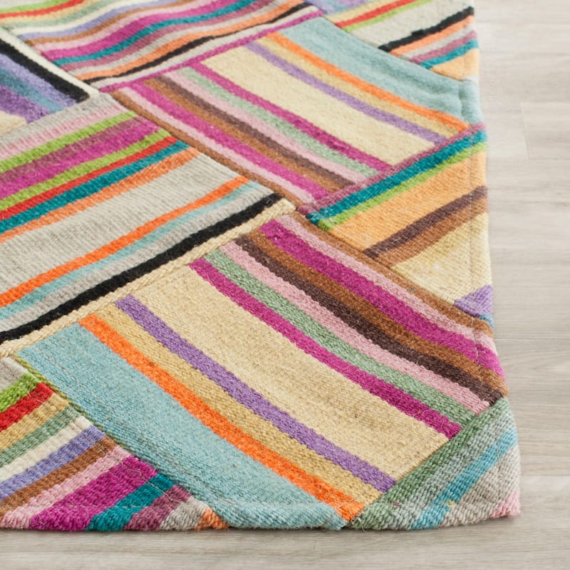 SAFAVIEH Handmade Straw Patch Sunshine Modern Wool Rug