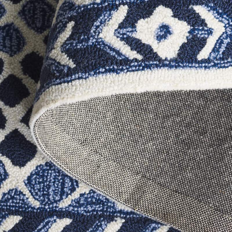 SAFAVIEH Handmade Metro Nefise Rug