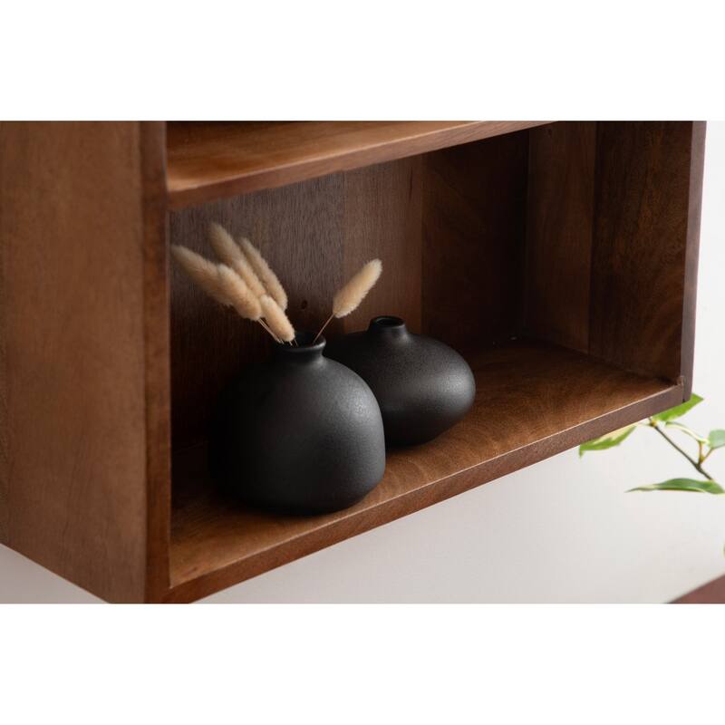 Kate and Laurel Arcott Arch Wall Shelf - 18x26