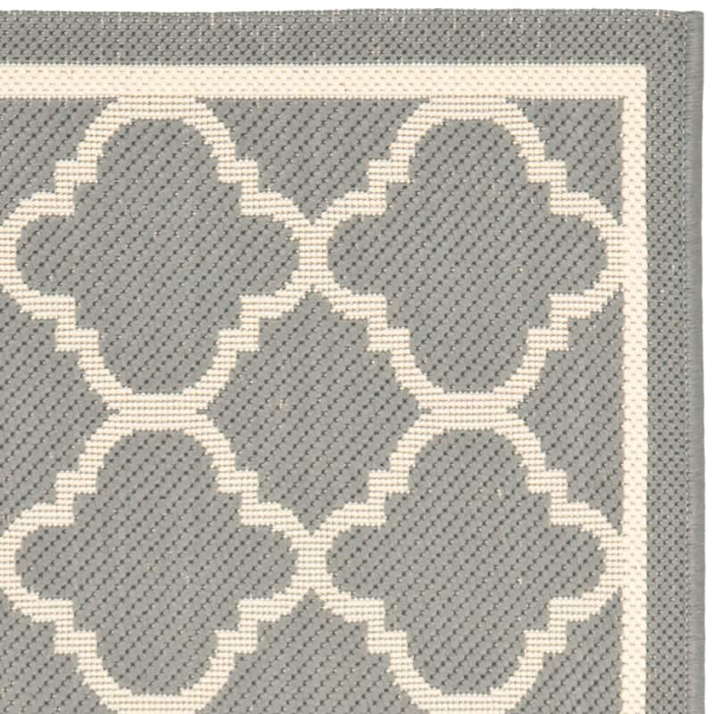 SAFAVIEH Courtyard Kristelle Indoor/ Outdoor Waterproof Patio Backyard Rug