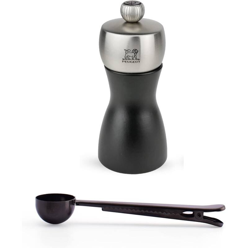Peugeot Fidji 4.75 Inch Pepper Mill Gift Set, Black Matte - With Stainless Steel Spice Scoop & Clip - Black - 2 Piece