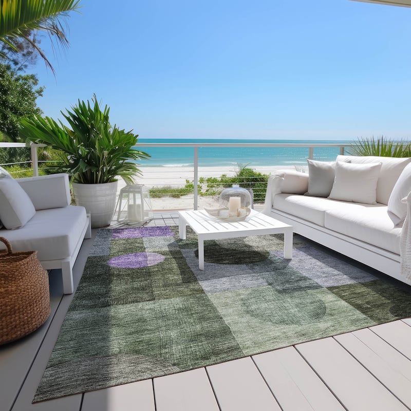 Machine Washable Indoor/ Outdoor Abstract Geo Chantille Rug