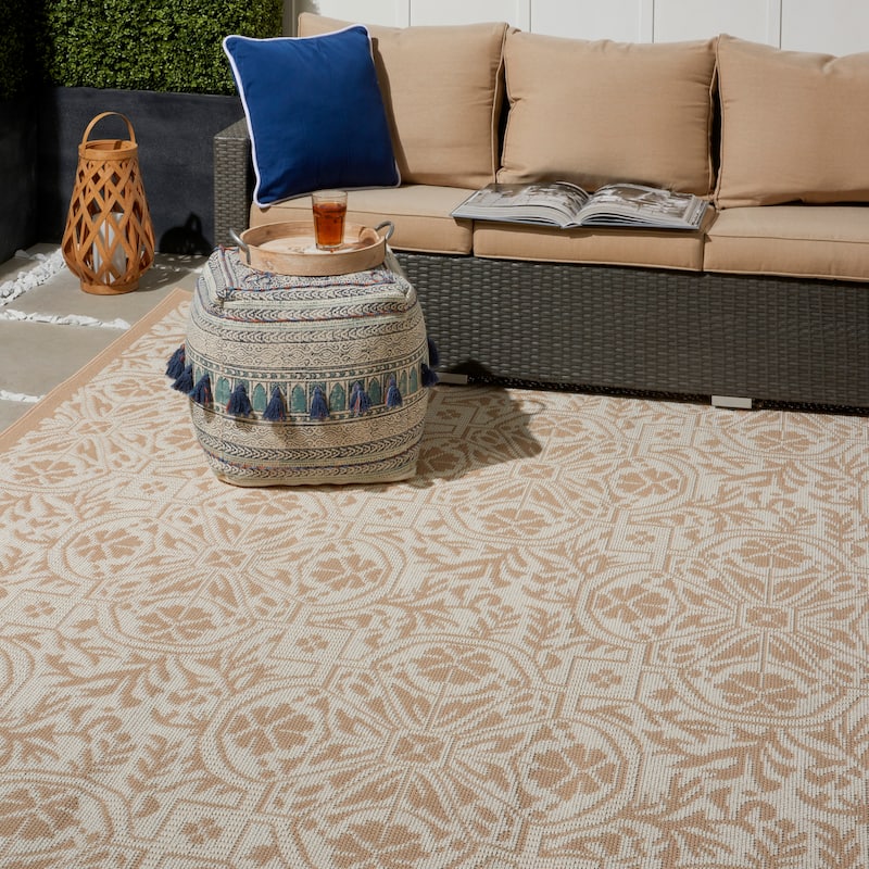Porch & Den Godwin Medallion Indoor/Outdoor Area Rug