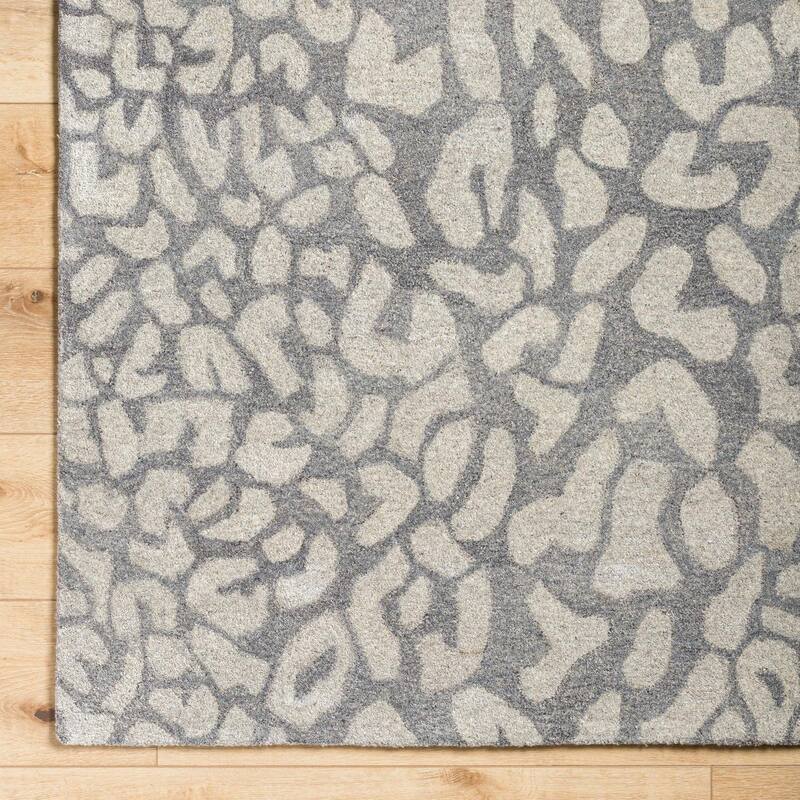 Hand-tufted Jungle Animal Print Wool Area Rug