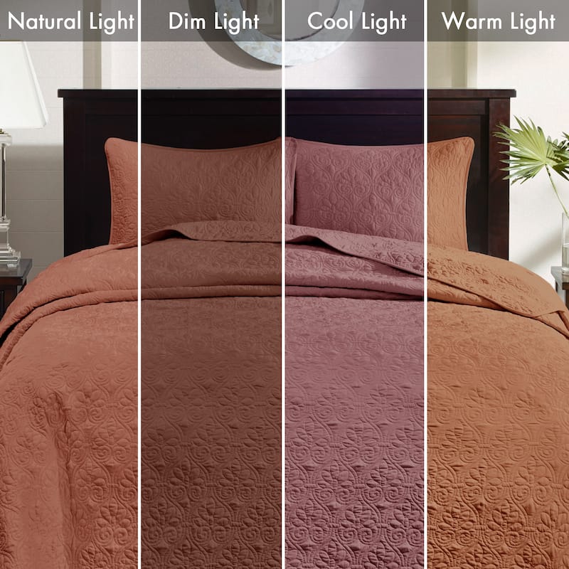 Madison Park Mansfield Reversible Oversized 3-piece Solid Texture Bedspread Quilt Set with Matching Shams