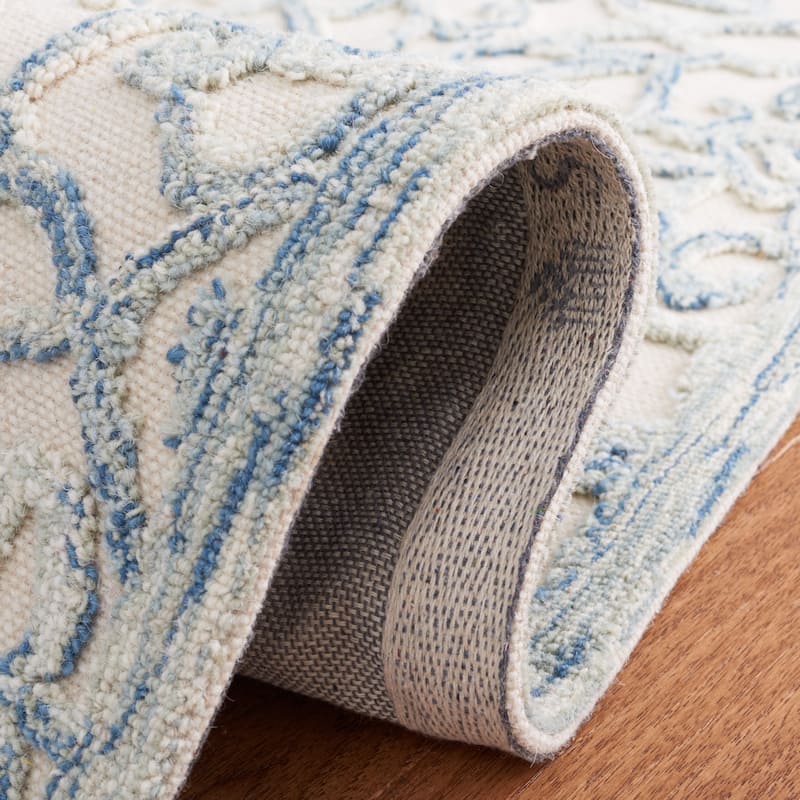 Martha Stewart by SAFAVIEH Handmade Siegharda Wool Rug