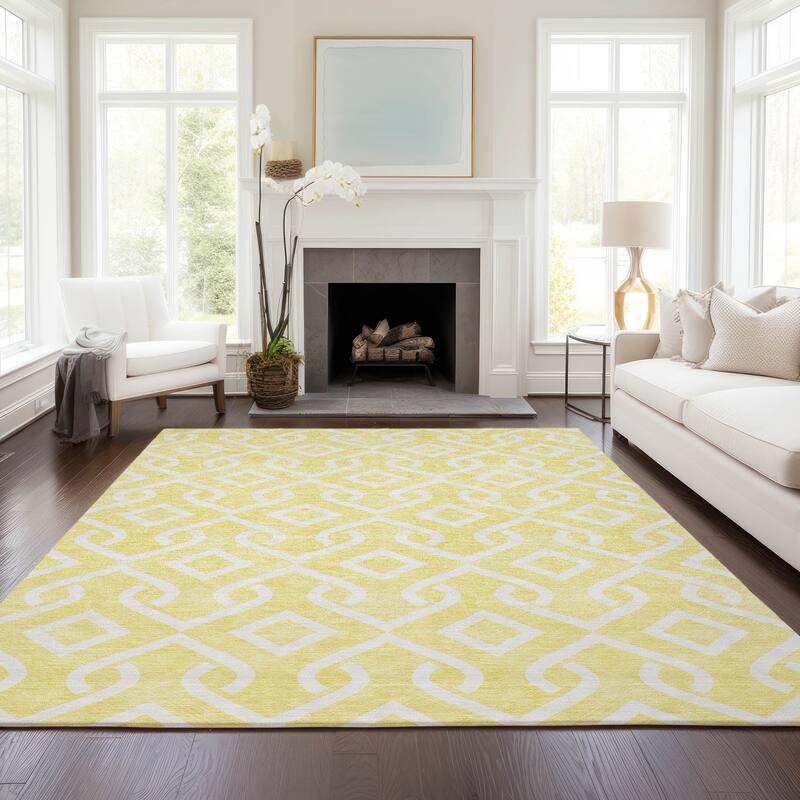 Machine Washable Indoor/ Outdoor Chantille Trellis Rug - Yellow - 2'6" x 3'10"