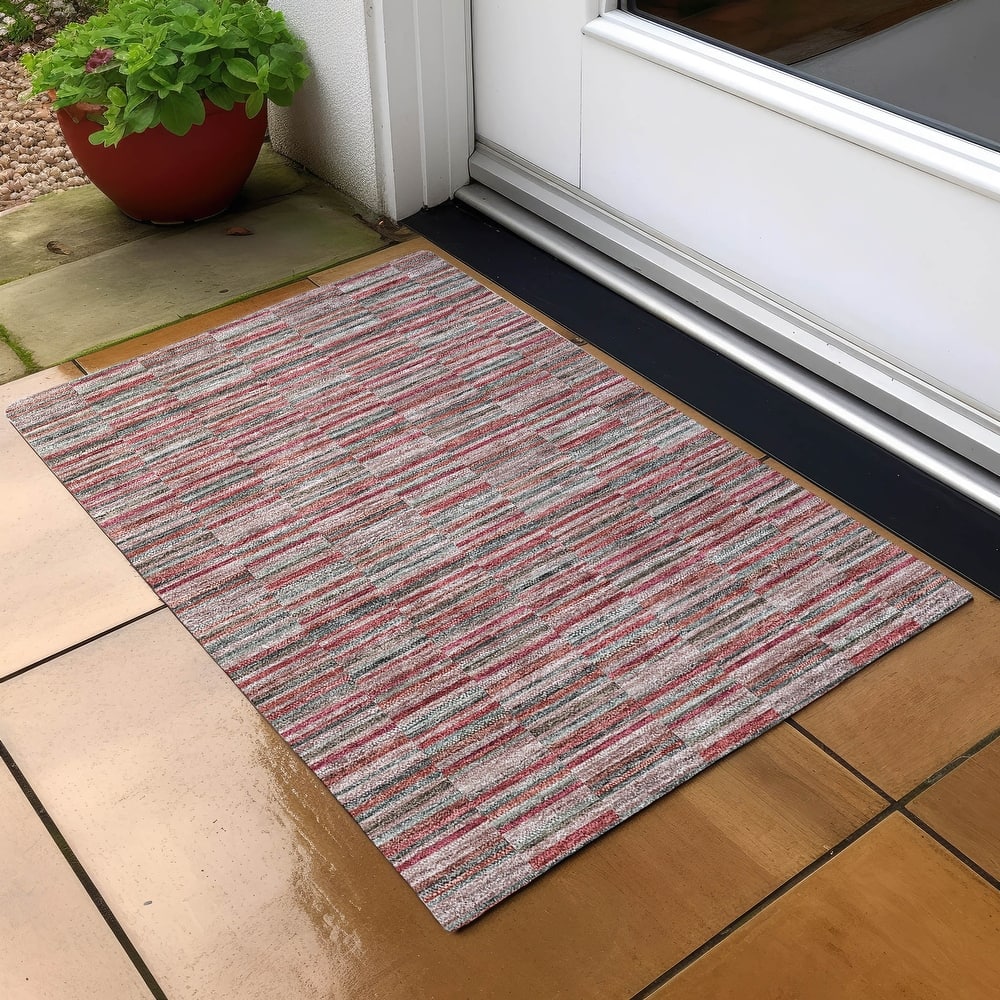 Machine Washable Indoor/ Outdoor Chantille Contemporary Geo Rug