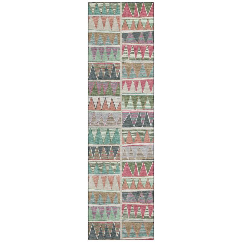Machine Washable Indoor/Outdoor Casual Pennant Chantille Rug