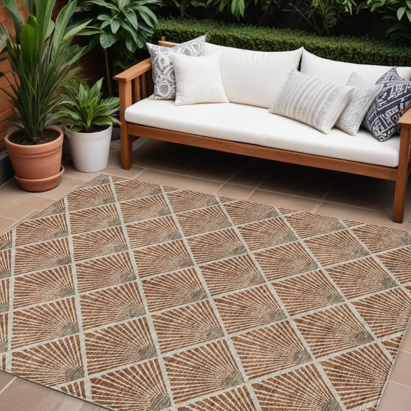 HomeRoots Geometric Transitional Rectangle Outdoor Rug - 8' X 10'
