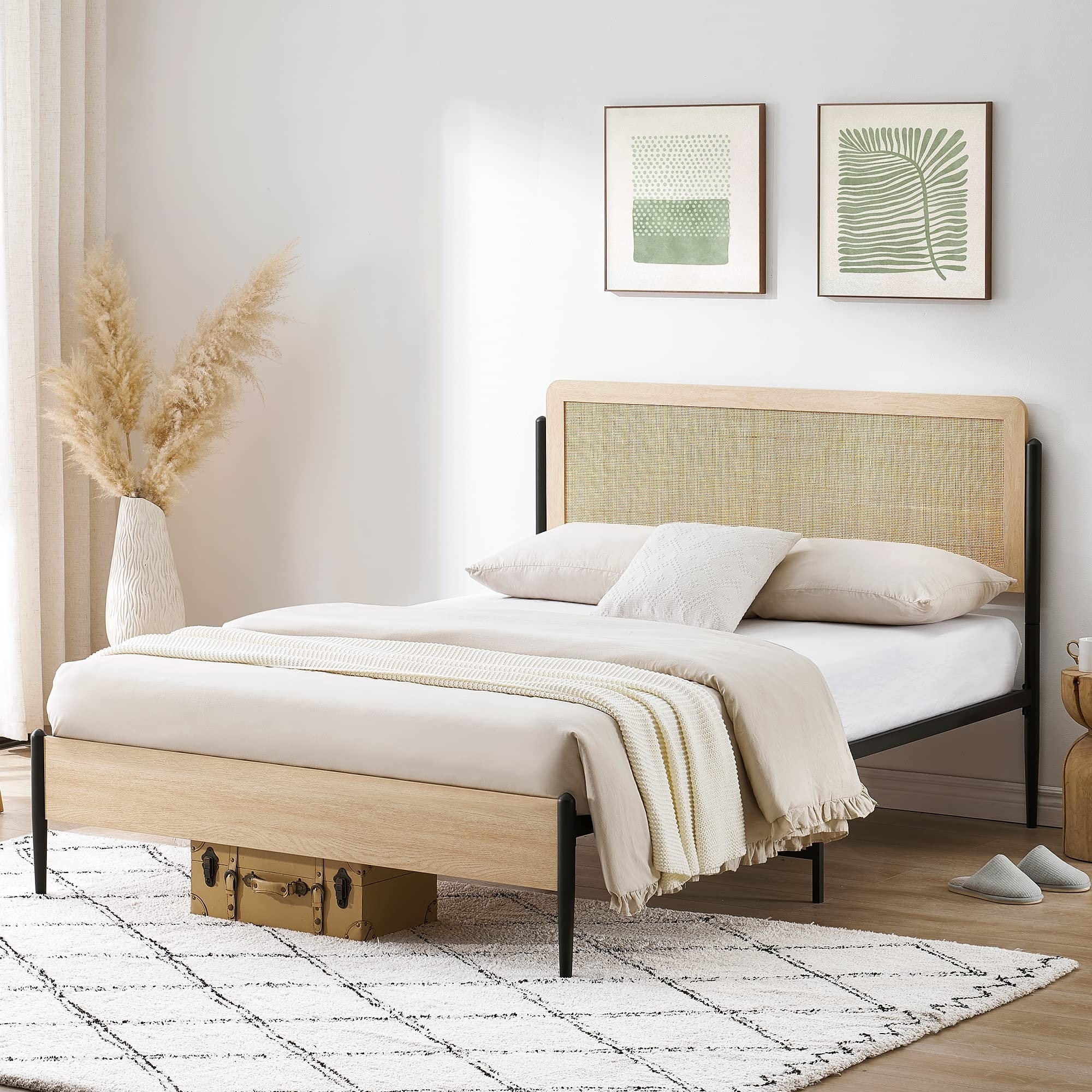 Wicker bed 2025 frame queen