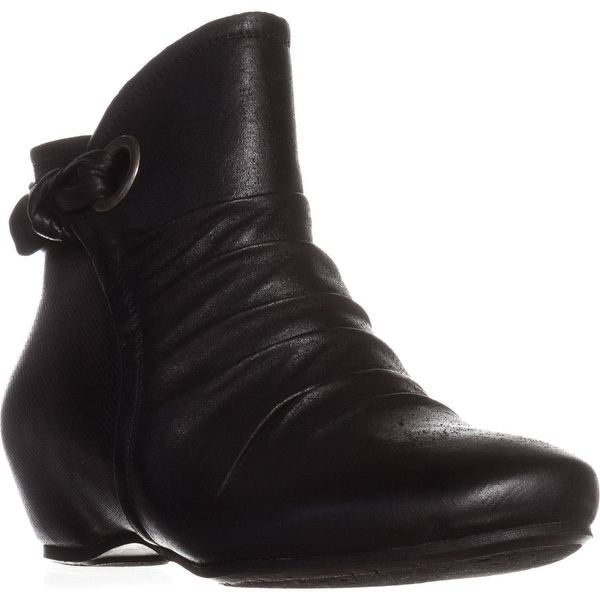 bare traps black ankle boots
