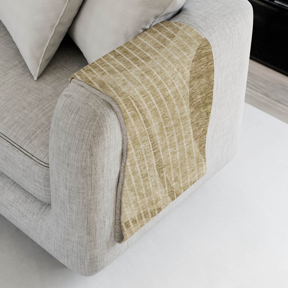 Premium Machine Washable Geo Sherpa Throw Blanket