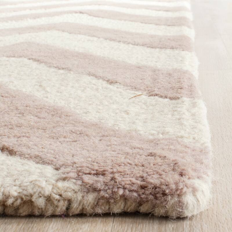 SAFAVIEH Handmade Cambridge Hicran Modern Moroccan Wool Rug