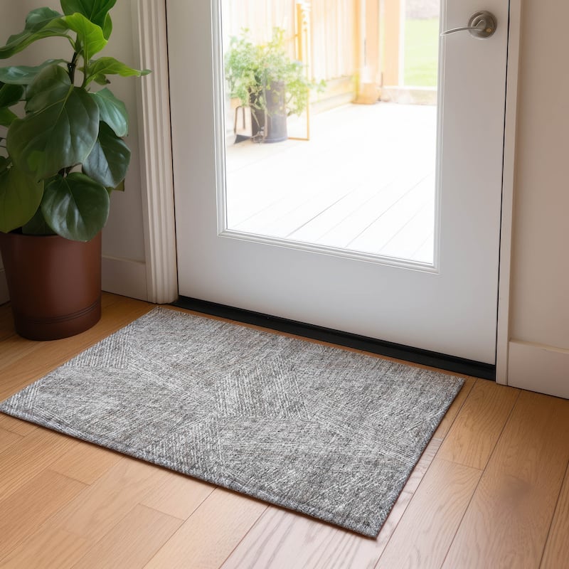 Machine Washable Indoor/ Outdoor Solid Geo Chantille Rug - Gray - 1'8" x 2'6"