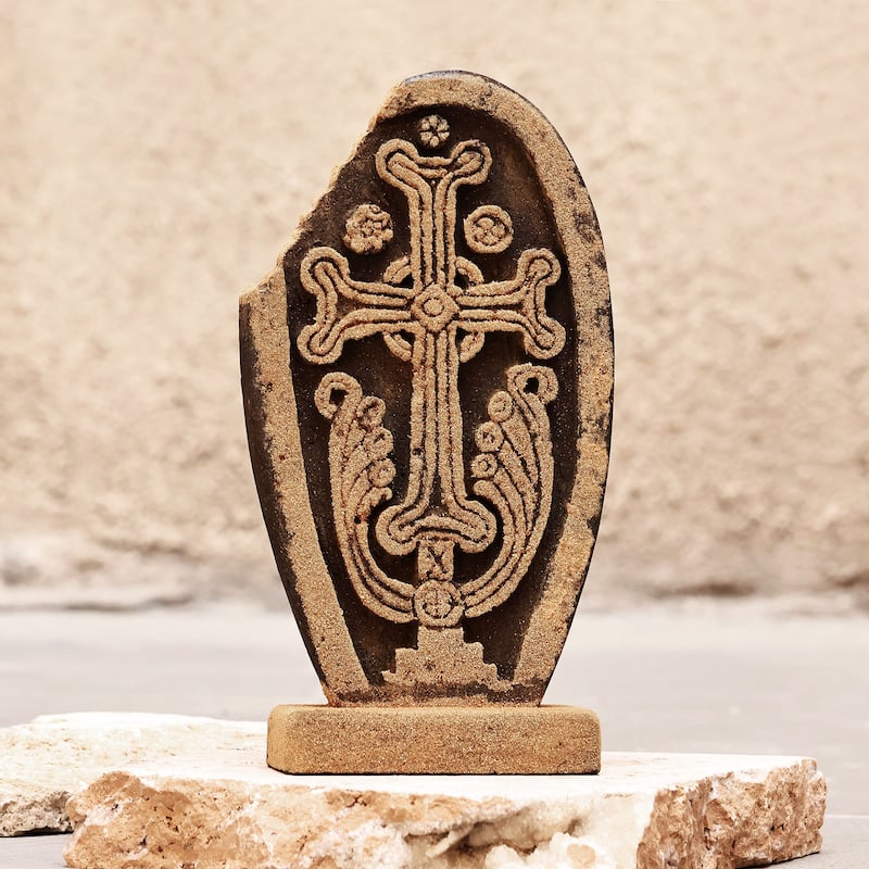 Novica Handmade Echmiadzin Memory Tuff Stone Stela Sculpture (Large)