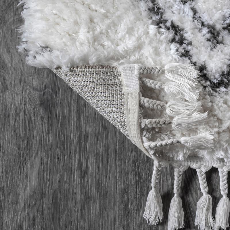 Aydin Moroccan Style Diamond Shag Ivory/Dark Gray 2 ft. x 8 ft. Runner Rug - 2 X 8