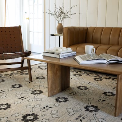 Adelaide Traditonal Bordered Floral Beige/ Black Wool Blend Area Rug