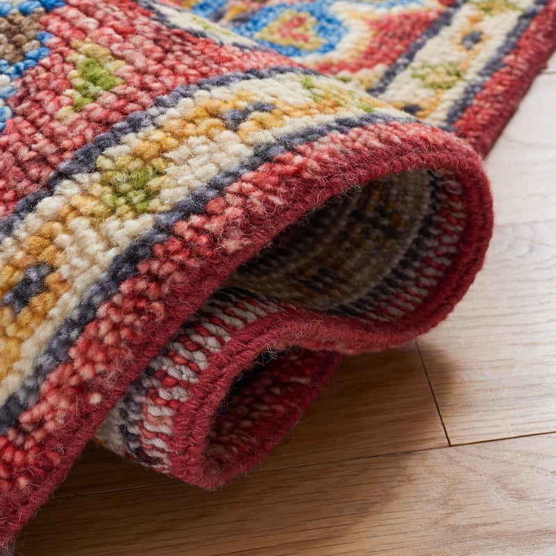 SAFAVIEH Hand-Knotted Samarkand Chiem Traditional Wool Rug