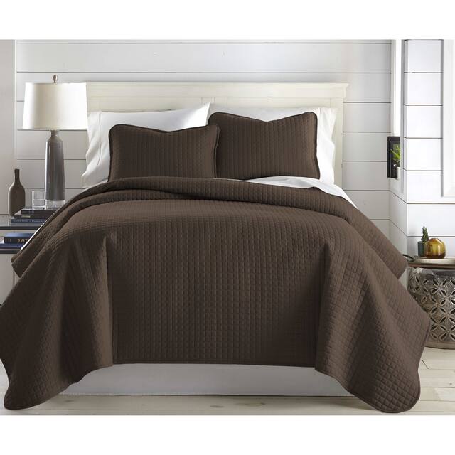 Oversized Solid 3-piece Quilt Set by Southshore Fine Linens